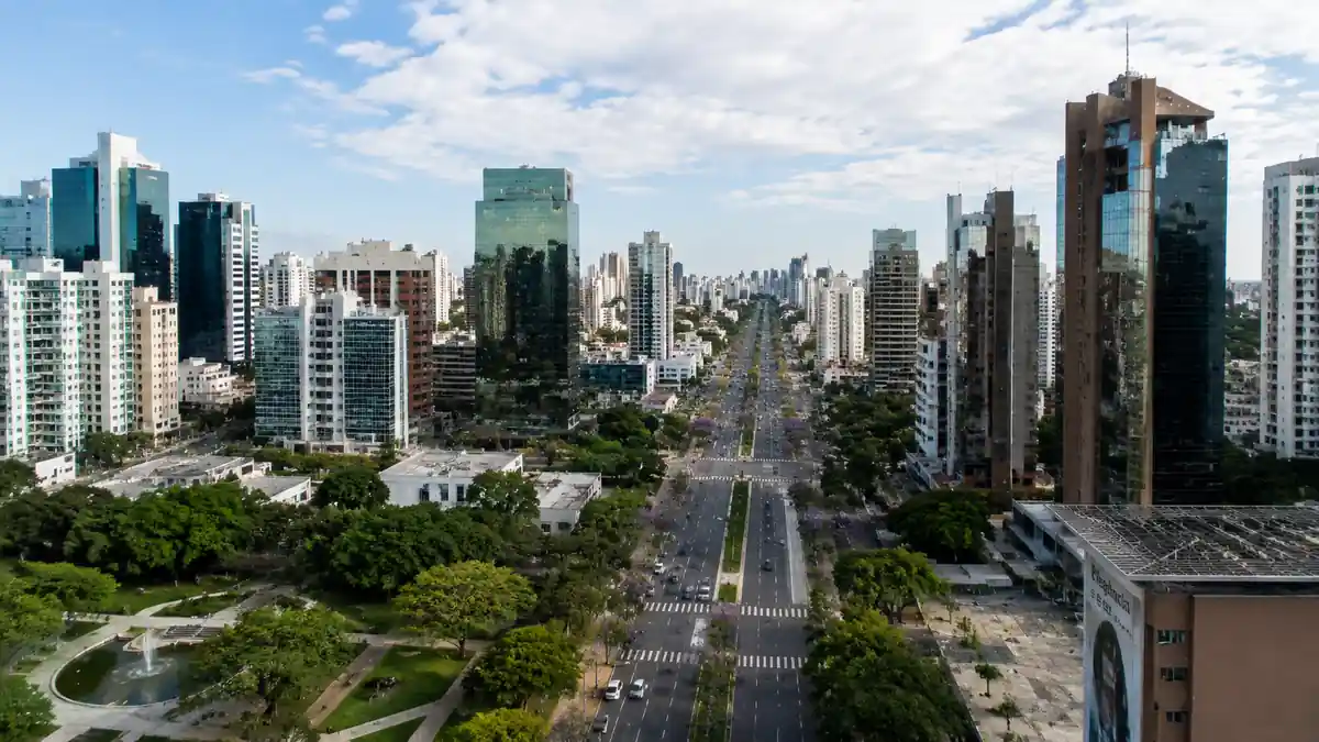 Vista aérea do bairro Batel em Curitiba Paraná
